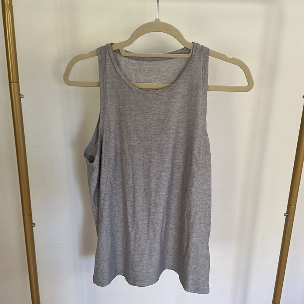 Outdoor Voices Women’s Cloudknit tank, grey, size L